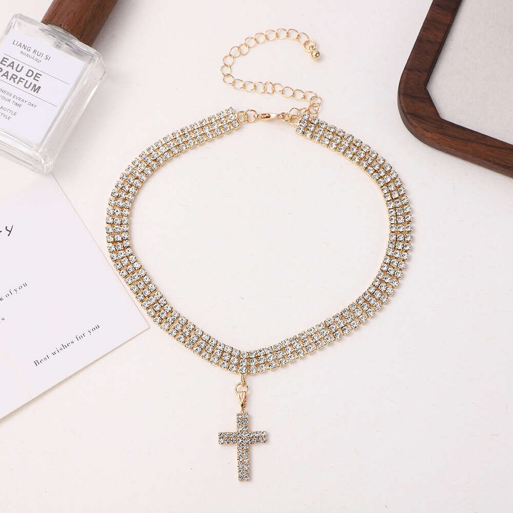 New Dia Pendant Cross Gold Necklace Women's Personalized Shining Lock Neck NEW Chain Jewelry