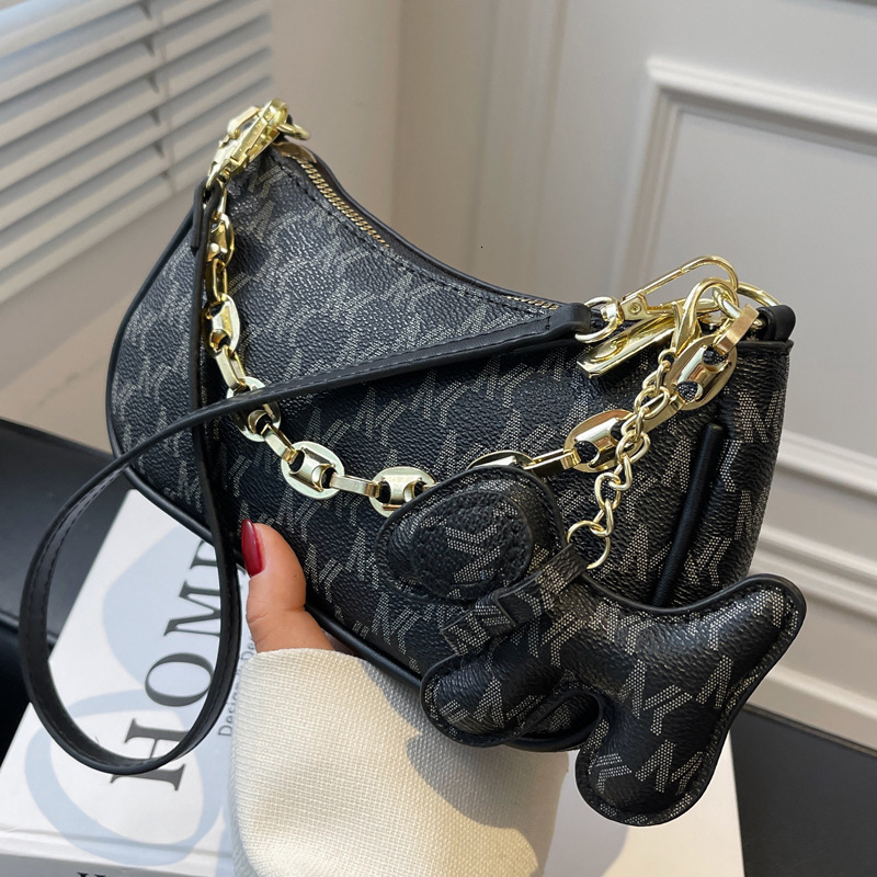 2025S Designer Women S Bag Premium Handheld New Internet Celebrity Versatile Shoulder Spring Stylish Crossbody Small Square Bag