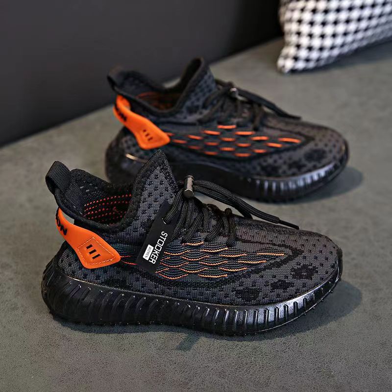 Young Children Sneakers Boys Girls Casual Shoes Kids Breathable Flying Knit Trainers Walkfashion Lightweight Sole Running Shoes Sizes 29 - 38 W0607