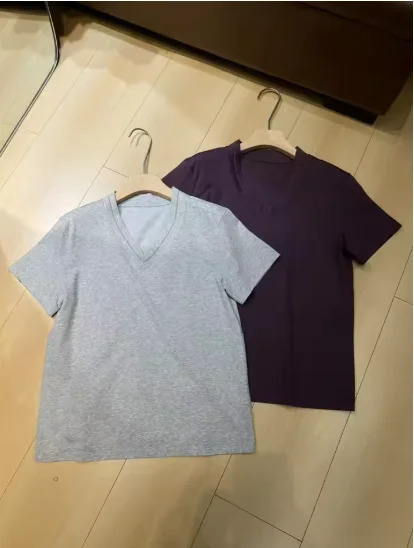 Casual solid color womens Vneck short sleeved cotton Tshirt 250407