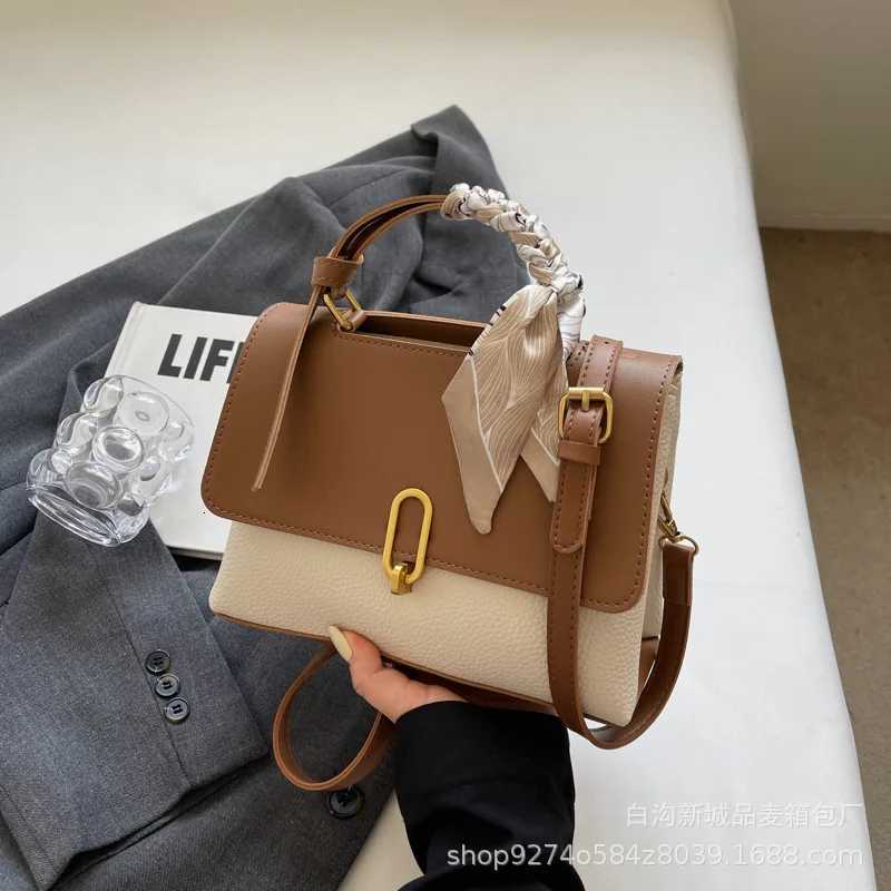 2025 New Womens Premium Color-Blocked Handbag - Stylish Chic Versatile Shoulder/Crossbody Compact DesignW251106