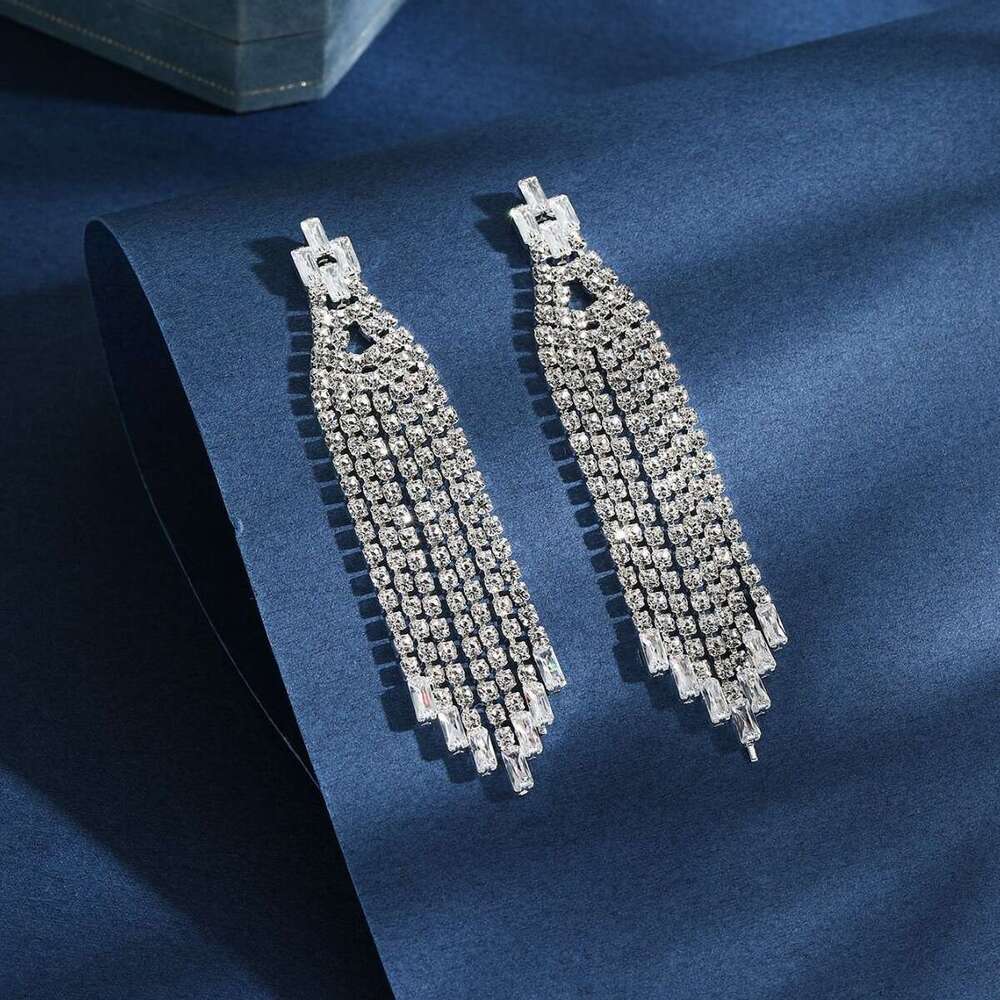 New trendy dia zircon tassel with high-end feel, light style, personalized design, temperament, earring accessories