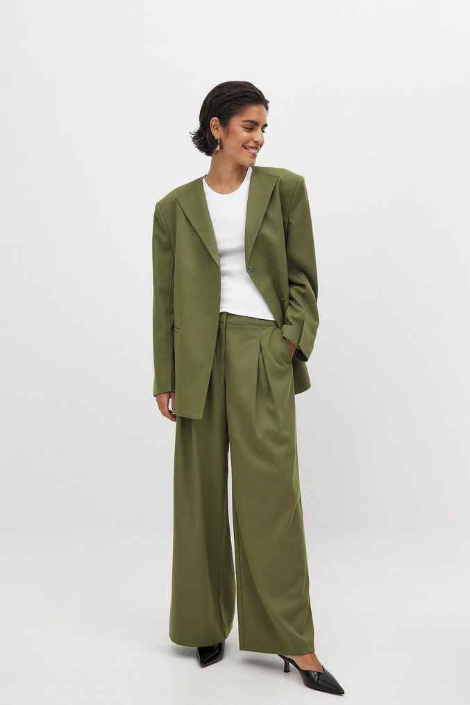 Casual Mother Suits Peaked Lapel Fashion Style Women Business Blazer Double Breasted Jacket Pants Business Wear Ladies Suit Customized High Quality