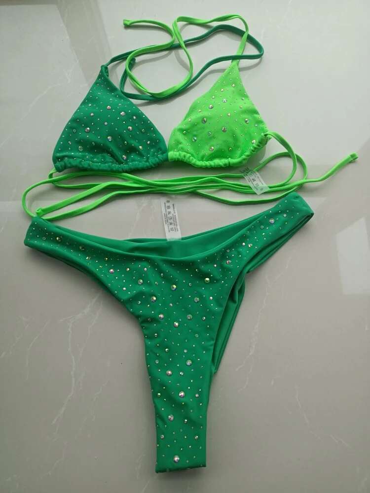 Dongdumaoyi Sexy Green Contrast Bikini Set Women Luxury Diamond Bandage Cross Push Up Micro Swimsuit Beach Bathing Suit Thong Swimwear