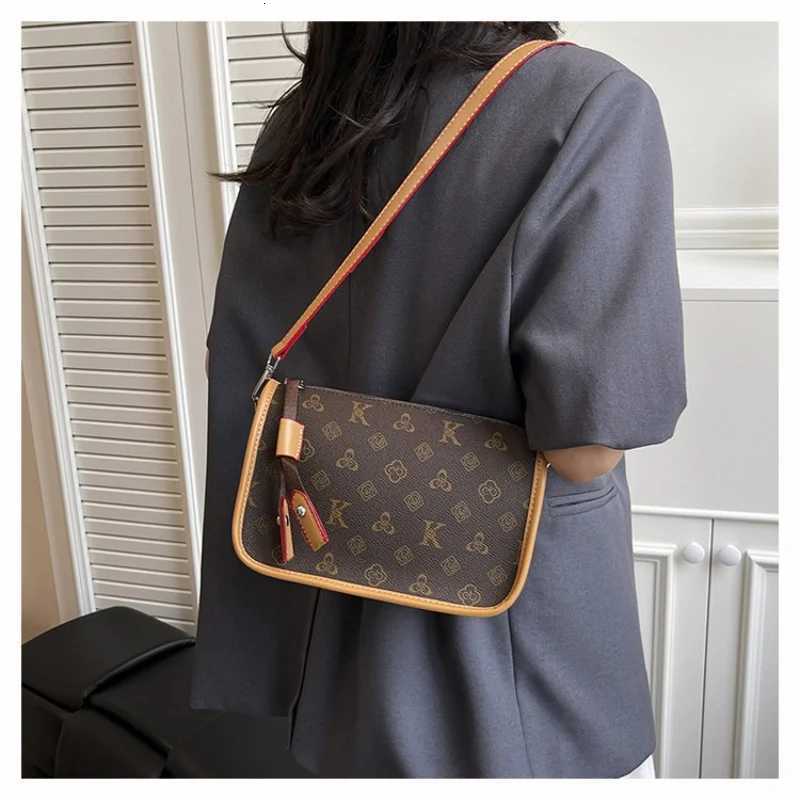 Women Stylish Shoulder Handbag Designer Inspired Leather Ladies Bag Crossbody Convertible Chic Daily Use BagW251106