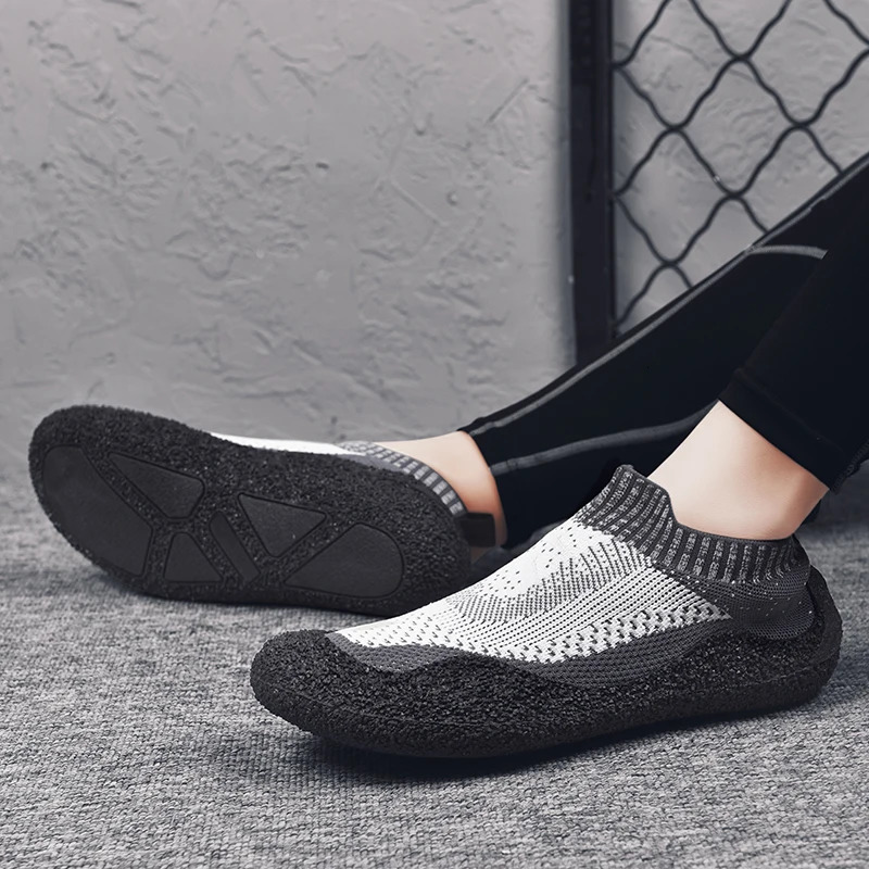 Outdoor Mountain Desert Climbing shoes Men Women Ankle Hiking Boots Plus Size Fashion Classic Trekking Footwear Hiking shoes 250402