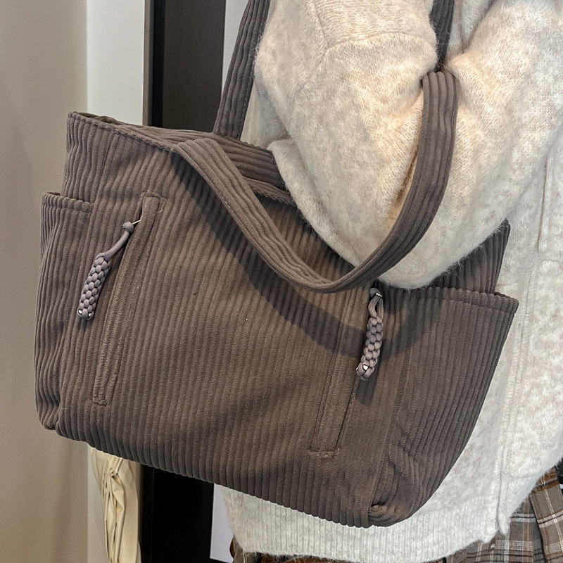 2025S Designer Women S Bag Autumn And Winter New Corduroy Tote Bag Korean Version Simple Large Capacity Versatile Casual Student Class Shoulder Handba
