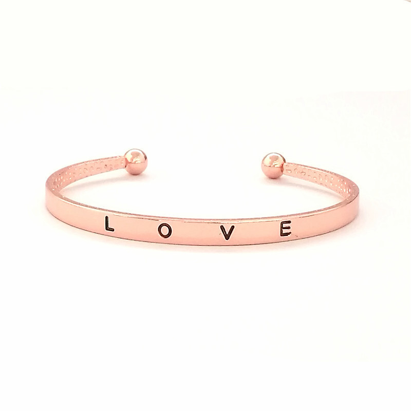 Fashionable, simple and versatile LOVE opening for women's high-end temperament bracelet