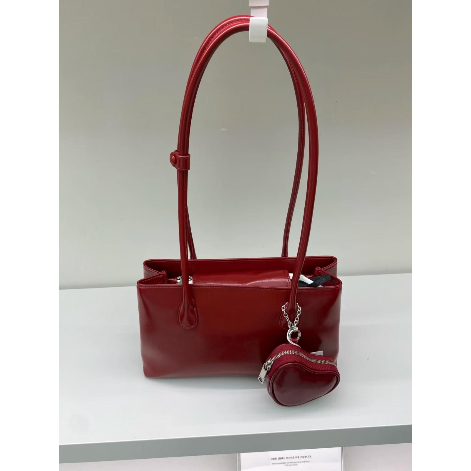 2025S New Model Designer Bag Red Handheld Boston Women S Single Shoulder Tote Premium Commuter Underarm Bag Totebag