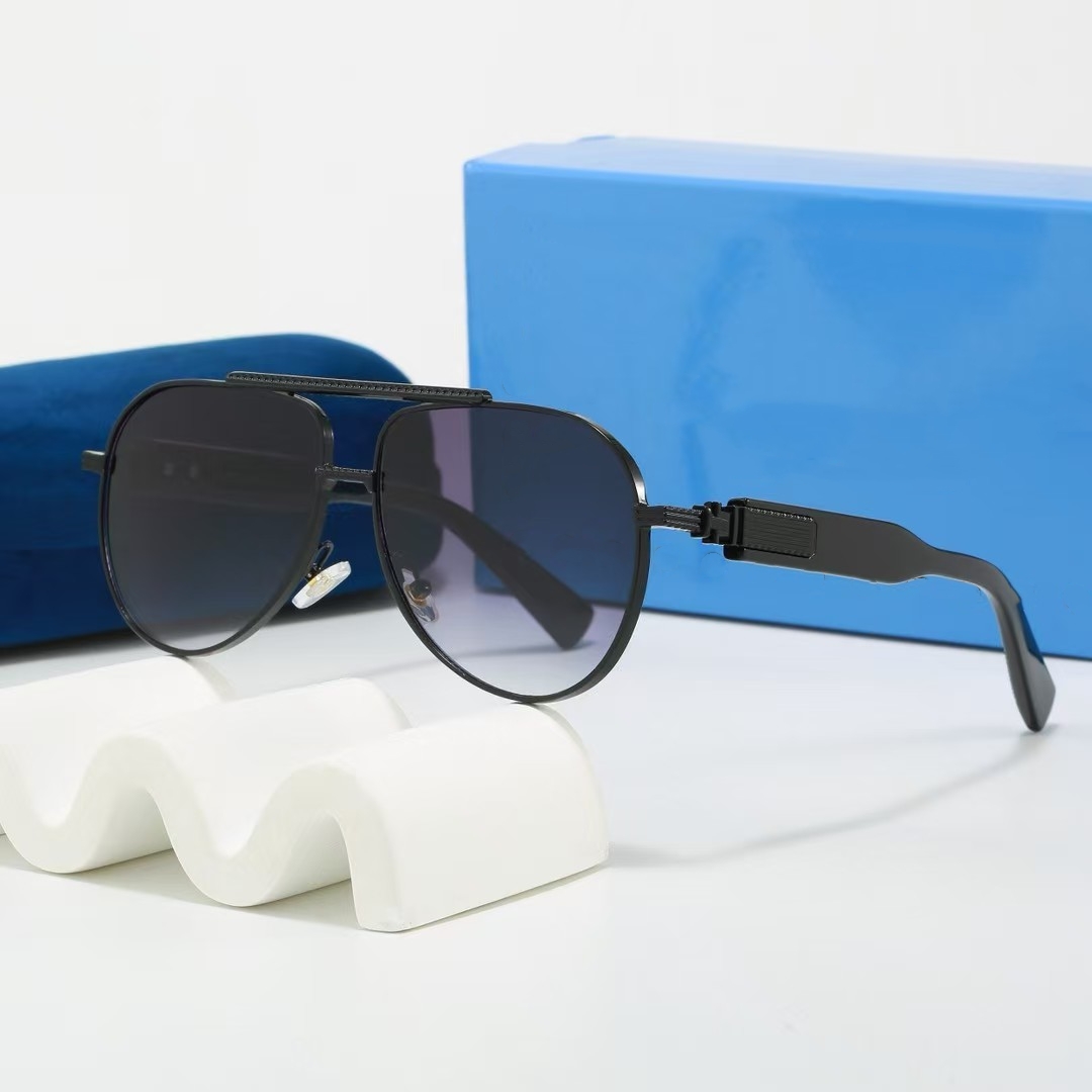 G2026 Sunglasses for Men Women - Oval Pilot Style with Gold Frame and Sun Glass Lenses Eyewear Z260306