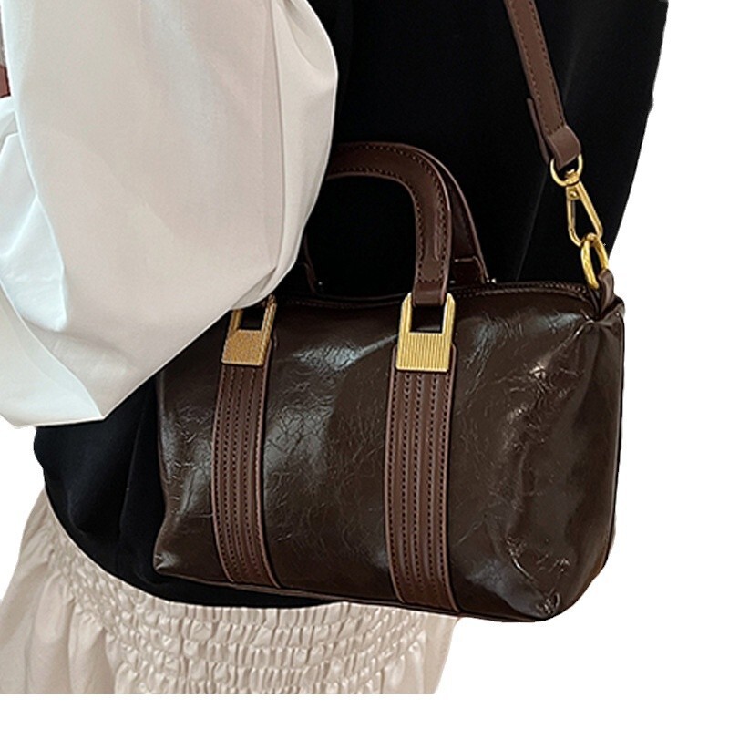 2025S Designer Women S Bag High End Handbag For Women New Autumn And Winter Versatile Crossbody Women S Fashion Super Hot Hand Held Dumpling Bag