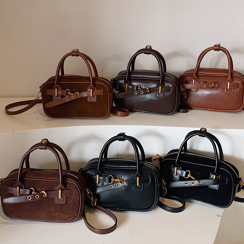 2025S Designer Women S Bag Super Niche Design For Women New Popular Versatile Hand Held Small Square Bag Single Shoulder Crossbody Women S Bag