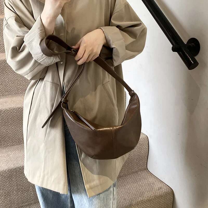 LEFTSIDE Retro Small Leather Underarm Crossbody Bags For Women 2024 Winter Y2k Female Hobo Fashion Shoulder Bag Handbags
