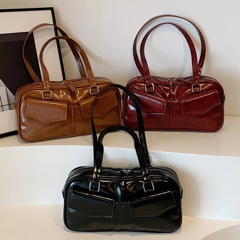 2025S Designer Women S Bag Bright Underarm For Women New Korean Edition Trendy Fashion Versatile Large Capacity Work Commuter Shoulder Bag