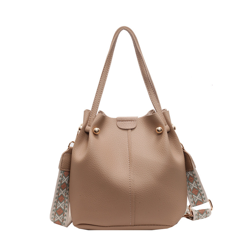 2025S Designer Women S Bag Versatile Single Crossbody For Women Fashionable Simple Handbag Wide Shoulder Strap Stylish And Large Capacity Bucket Bag