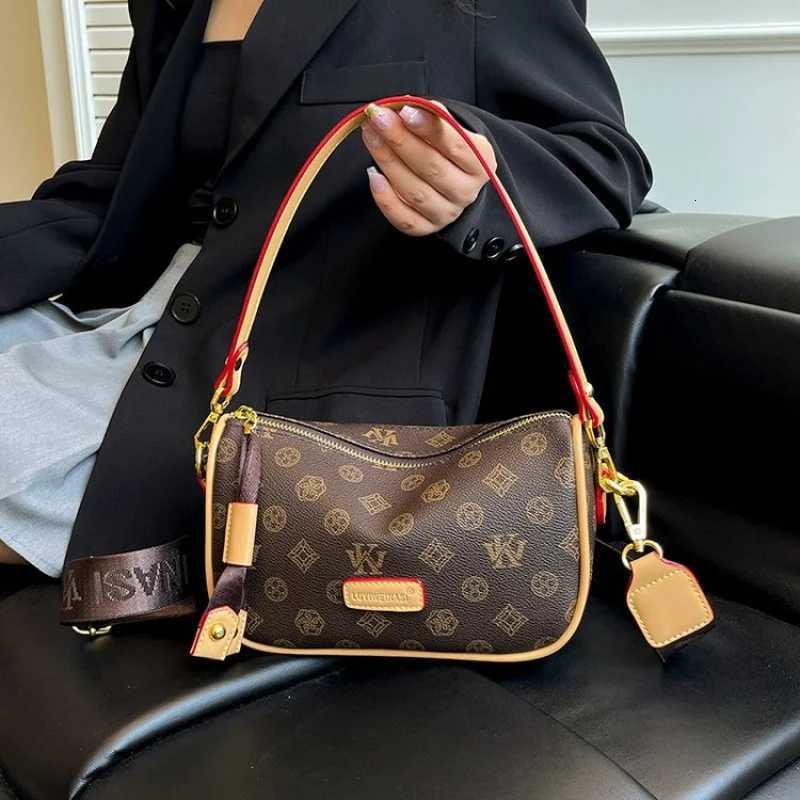 Versatile Womens Messenger Bag Durable Leather Crossbody Shoulder Handbag Ladies Work Office EssentialW251106