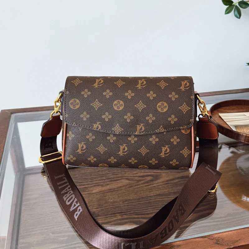 Fashionable Waterproof Messenger Bag for Women Designer Leather Crossbody Handbag Elegant Shoulder PurseW251106