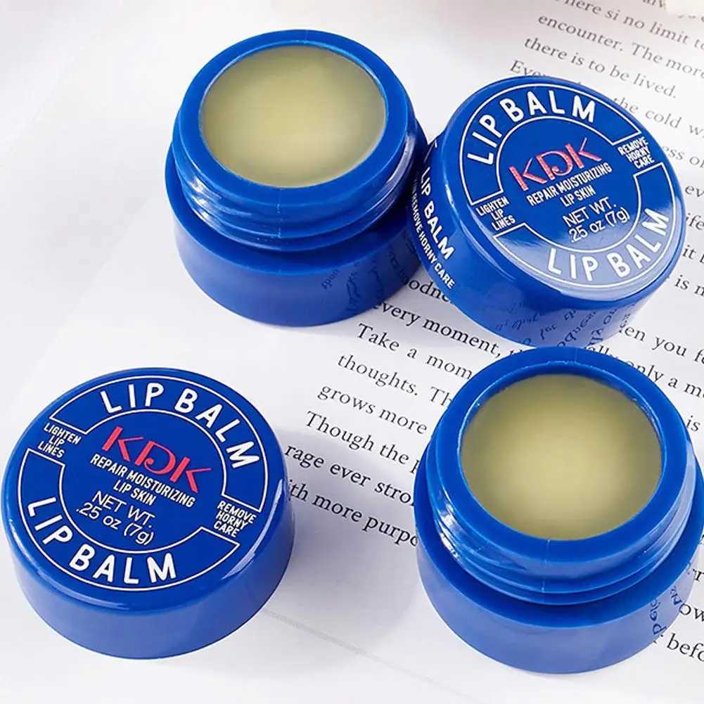 Lipstick whitening removing dark lip color moisturizing exfoliating cleaning reducing lip line cosmetic lipstick W250407