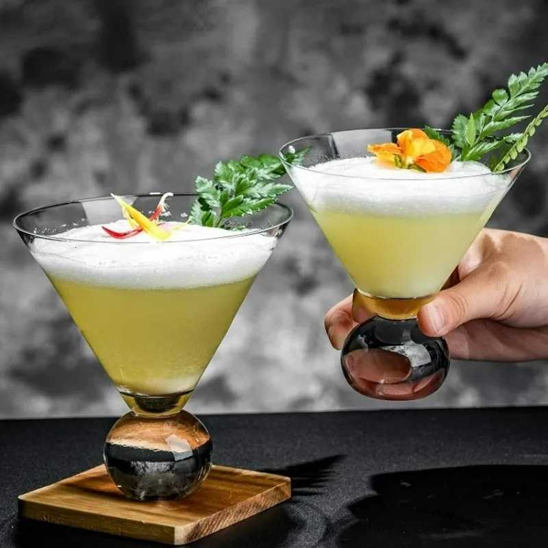 Japanese Style Martini Cup Beaded Short Foot Cocktail es Cups Creative Ball Bott Martini Cup Ju Cold Drink Cups H251107