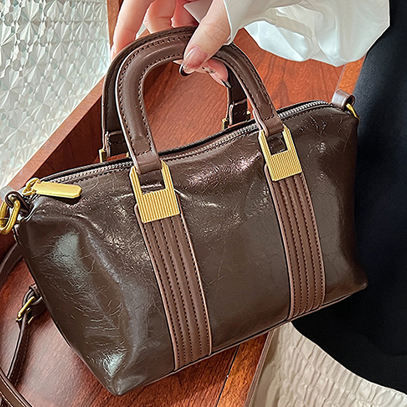 2025S Designer Women S Bag High End Handbag For Women New Autumn And Winter Versatile Crossbody Women S Fashion Super Hot Hand Held Dumpling Bag