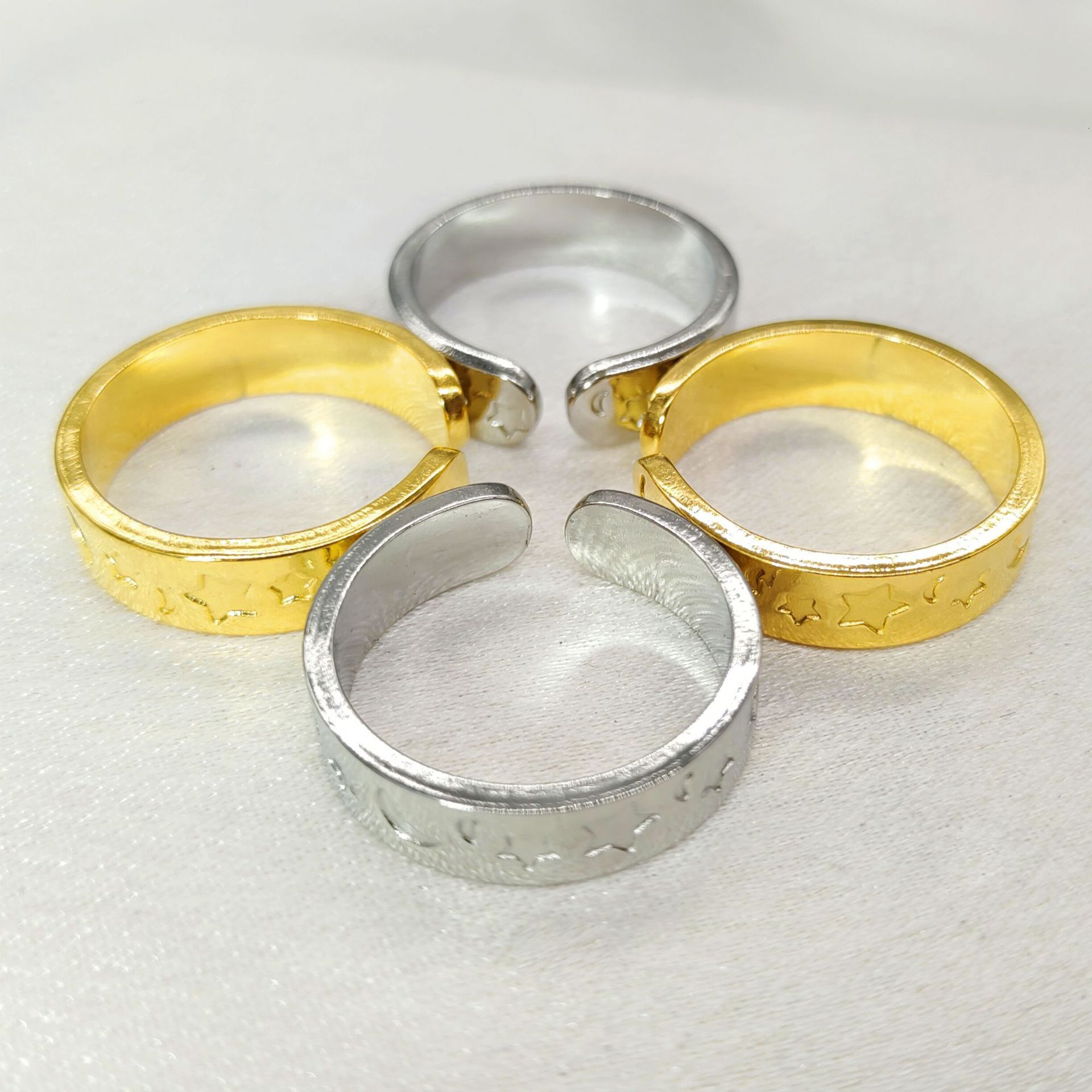 Top Source Wind Light Luxury Titanium Steel Moon Star Ring with Adjustable Opening, Women's Color Will Not Fade