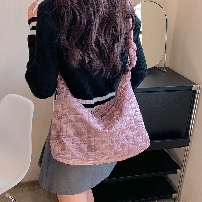 2025S Designer Women S Bag Cross New Cloud Plaid Pleated Single Shoulder Cotton Clothing Bag Women S Large Capacity Casual Tote Bag