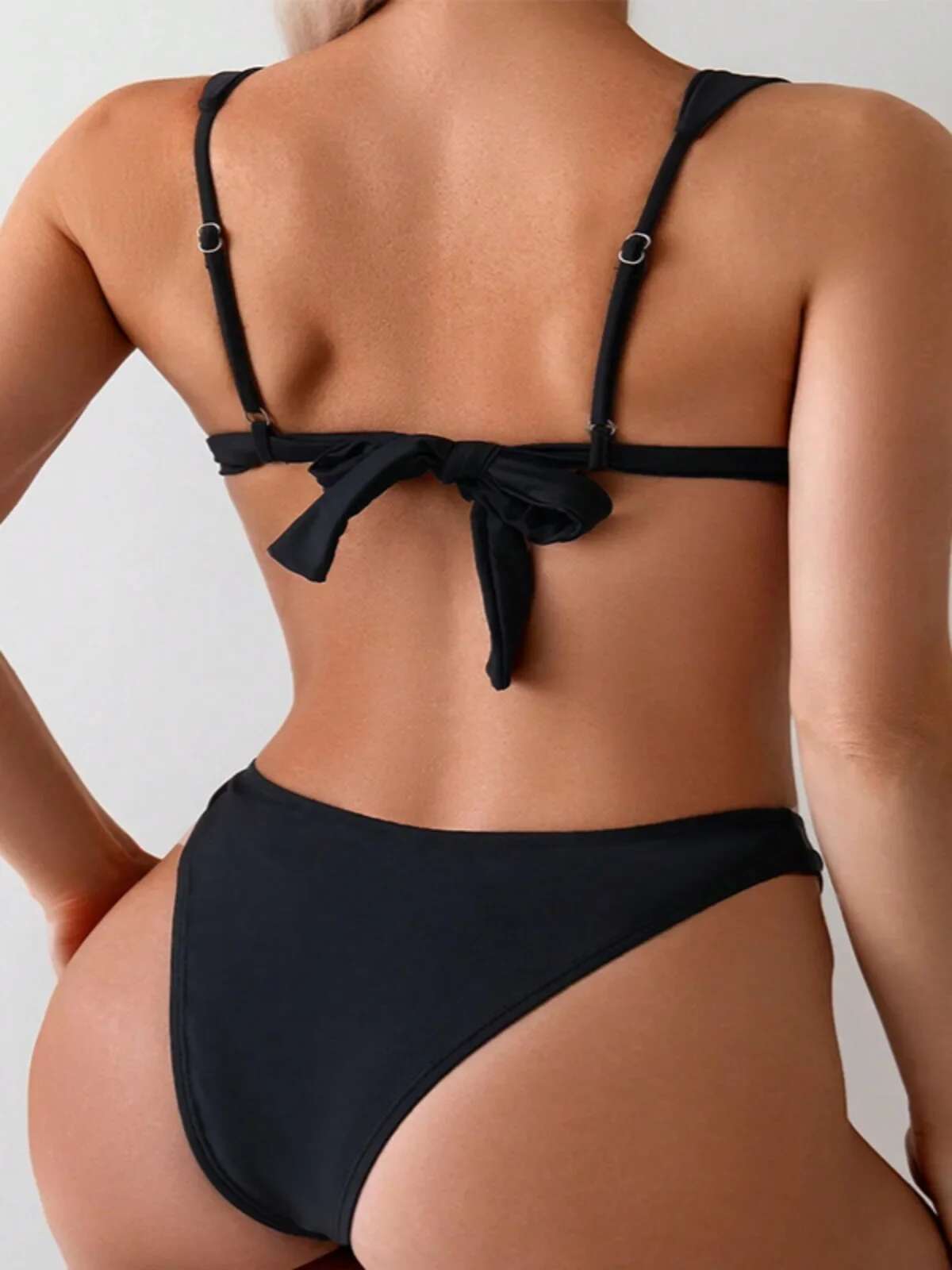Dongdumaoyi Solid Color Black Two Piece Swimsuit For Women Sexy Pearl Accessories Mini Bikini Set High Waist V Neck Suspender Swimwear