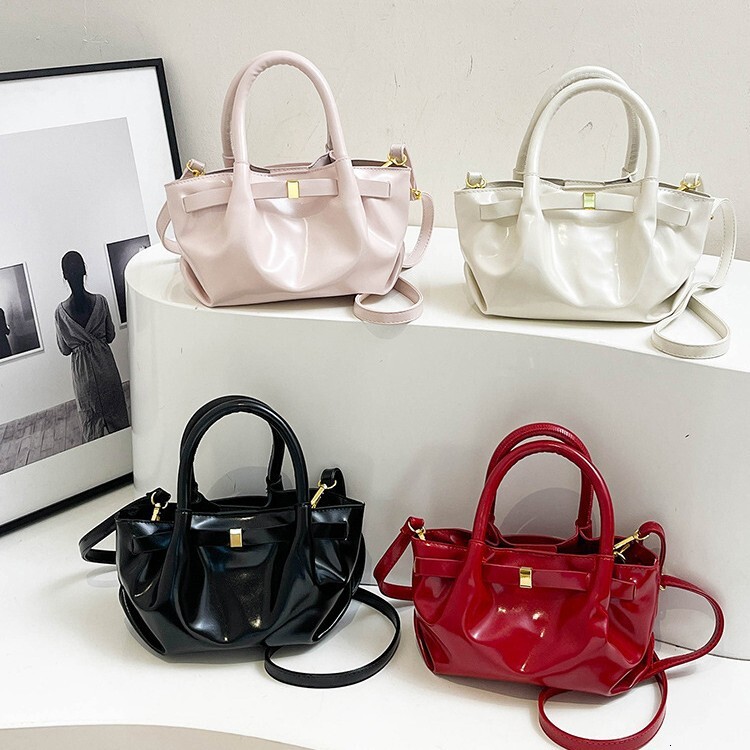 2025S Designer Women S Bag Crossbody Commuting Bag Female Niche Design Suede Spring Handbag Fashionable Single Shoulder Vegetable Basket Women S Bag