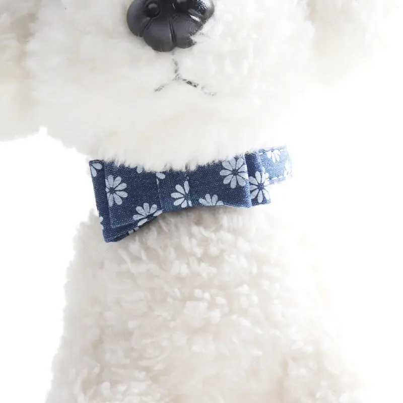High Quality Blue dog collar pet cat bib bandage flower neck strap leather denim bow suitable for small and medium-sized Perro Teddy Chihuahua Spitz T