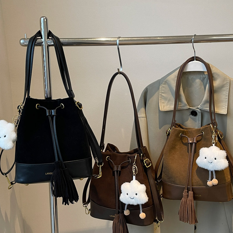 2025S Designer Women S Bag High End Color Blocked Backpack For Women Autumn New Single Shoulder Women S Bag Trendy And Fashionable Hand Held Large Cap