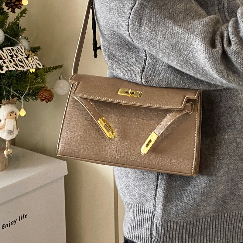 2025S Designer Women S Bag New Crocodile Pattern Single Shoulder Women S Casual Small Square Simple And Stylish Crossbody Bag Hand Held Kelly Bag