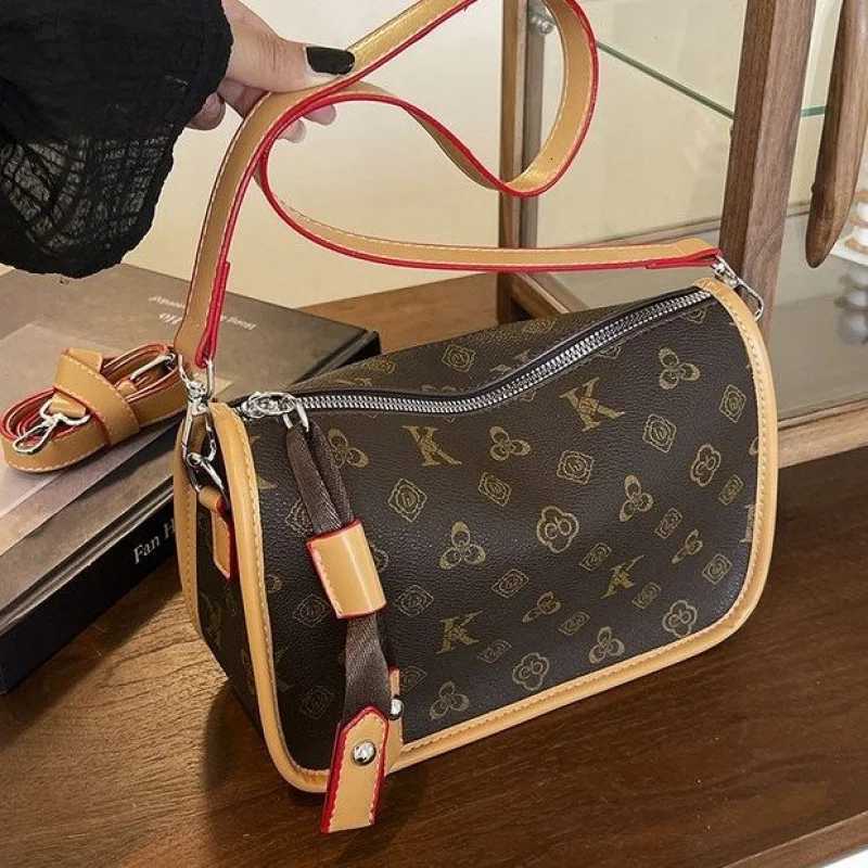 Women Stylish Shoulder Handbag Designer Inspired Leather Ladies Bag Crossbody Convertible Chic Daily Use BagW251106