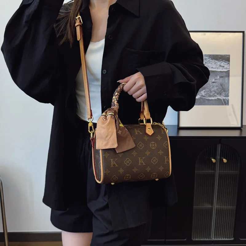 Stylish Casual Fashionable Messenger Purse Shopper Bag Commuter Large Capacity For Women ElegantW251107