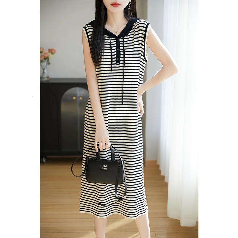 Younger Hoodie Contrast Color Ice Silk Stripe Knitted Tank Top for Womens Weight Loss Long Thin Long Sleeve 250402