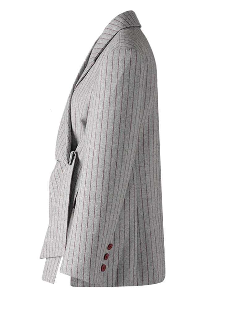 EAM Women Gray Striped Irregular Pleated Elegant Blazer New Lapel Long Sleeve Jacket Fashion Tide Spring Autumn 2025 Cpdb342