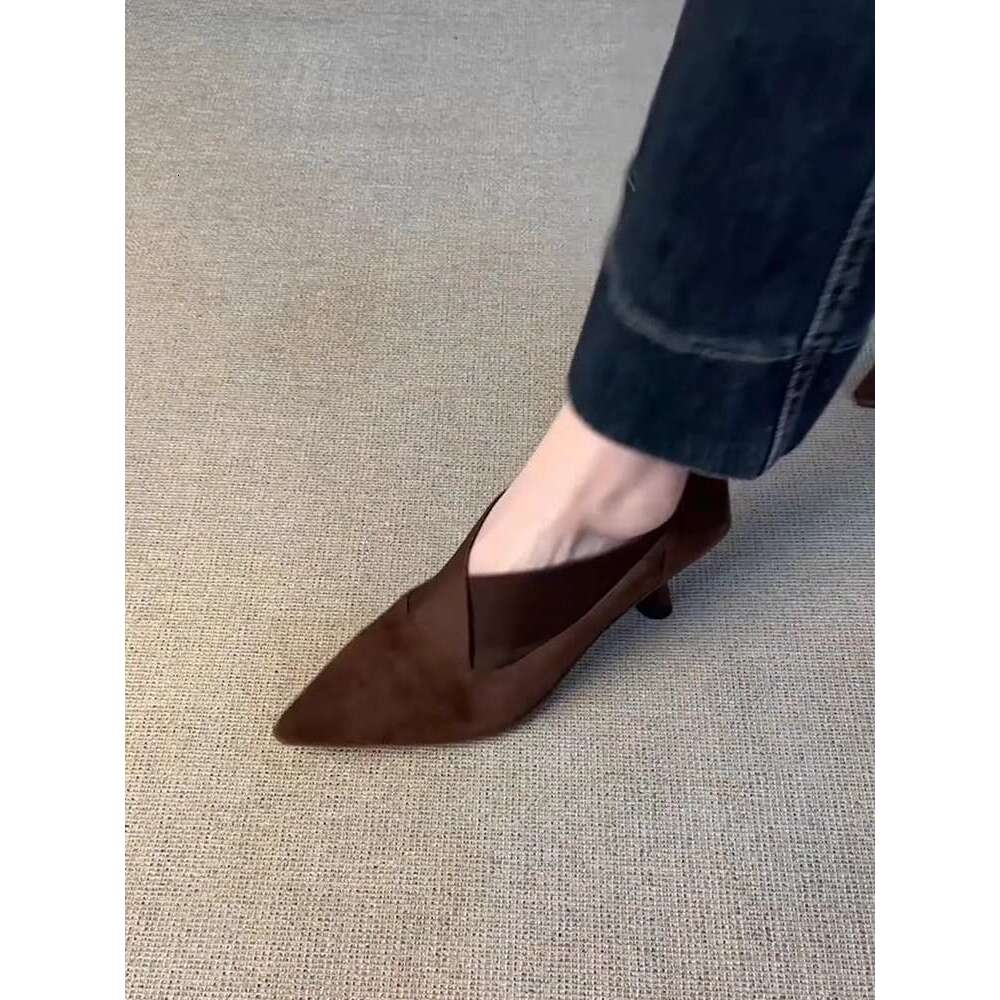 35-42 Plus Size Designer Shoe Suede low Heel for Women 2025 Autumn Winter New kitten heels Pointed Toe Shoes
