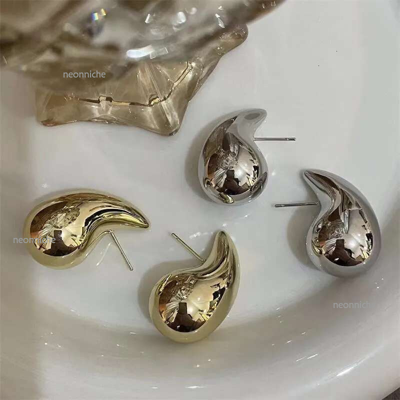 High quality fashion classic charm Stud Earrings Big Waterdrop Stainless Steel For Women Minimalist Simple Waterproof Jewelry Lightweight Valentine�