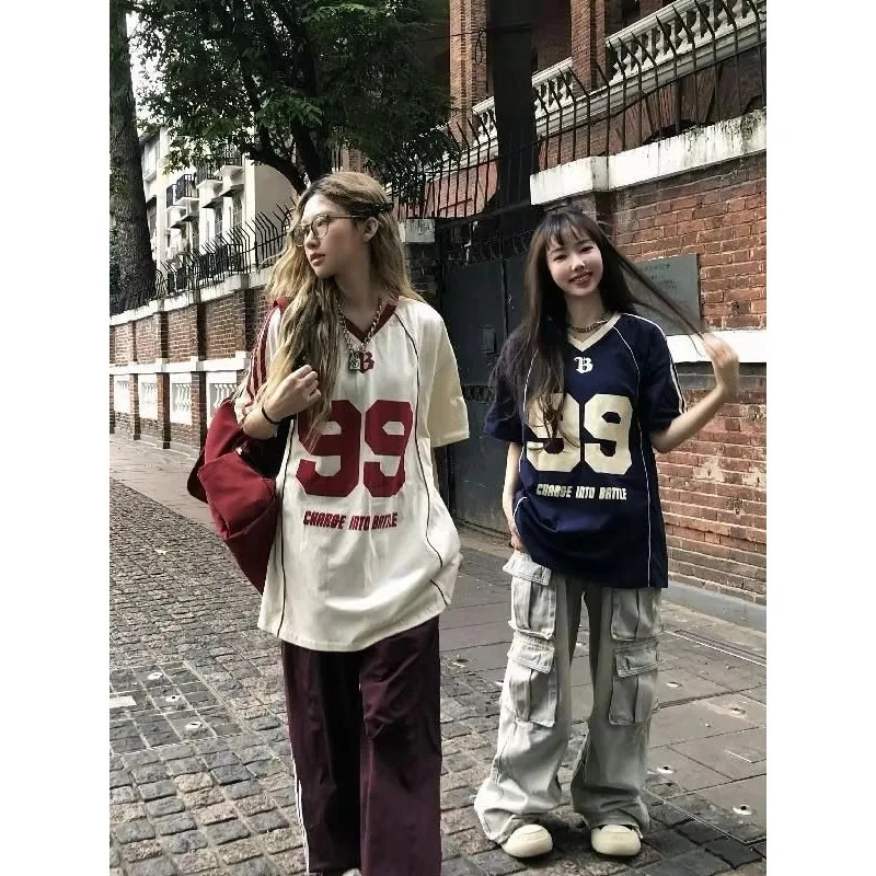 Retro loose sports Vneck Tshirt with striped letter printing oversized for womens streetwear hiphop casual Y2k top 250407