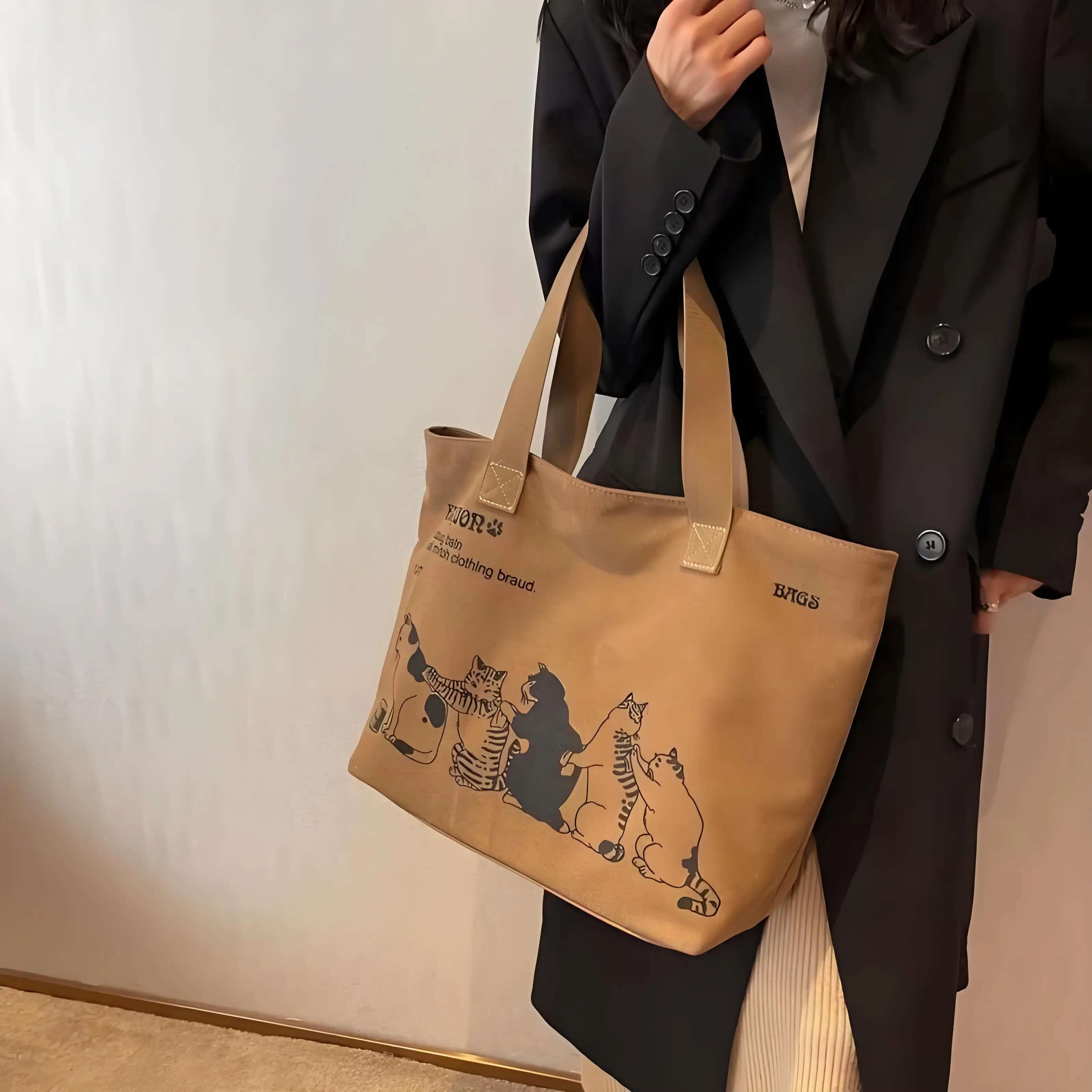 2025 Maillard Style canvas tote Retro stylish shoulder bag, large capacity student minimalism and trend