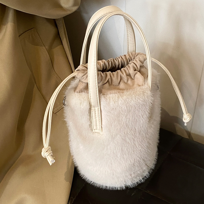 2025S Designer Women S Bag Autumn Winter Bucket For Women New Japanese And Korean Imitation Mink Fur Style Plush Handbag Niche Single Shoulder Crossbo