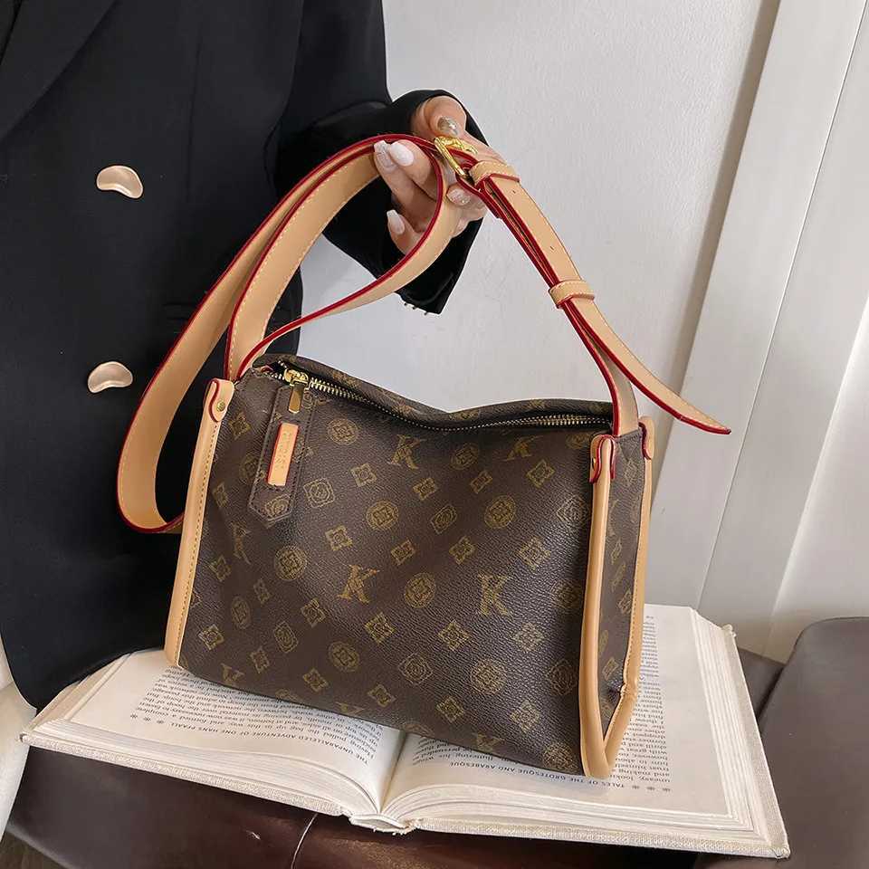 2025 Classic Monogram Print Bag Luxury Underarm Shoulder Purse Vintage Crossbody Bag for WomenW251106
