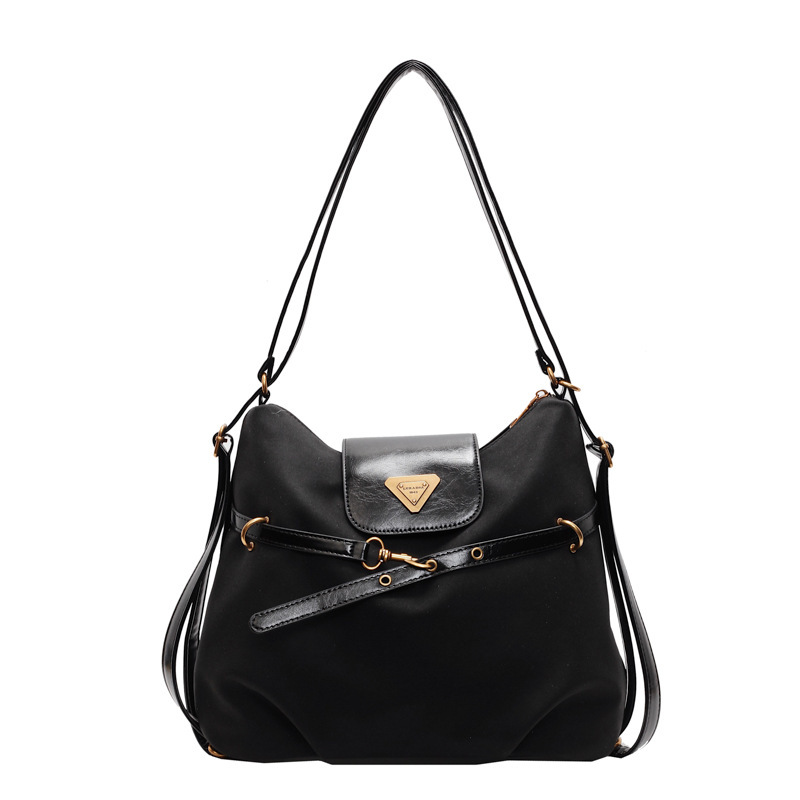 2025S Designer Women S Bag Shoulder Women S Large Capacity Armpit Bag Winter New Stylish Shopping And Commuting Single Shoulder Tote Bag For Women