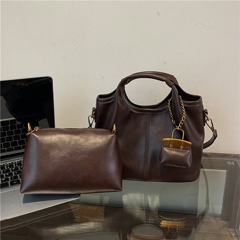 2025S Designer Women S Bag New Minimalist Handbag For Women Fashionable Soft Leather Texture Shoulder Bag Commuting Casual Crossbody Tote Bag