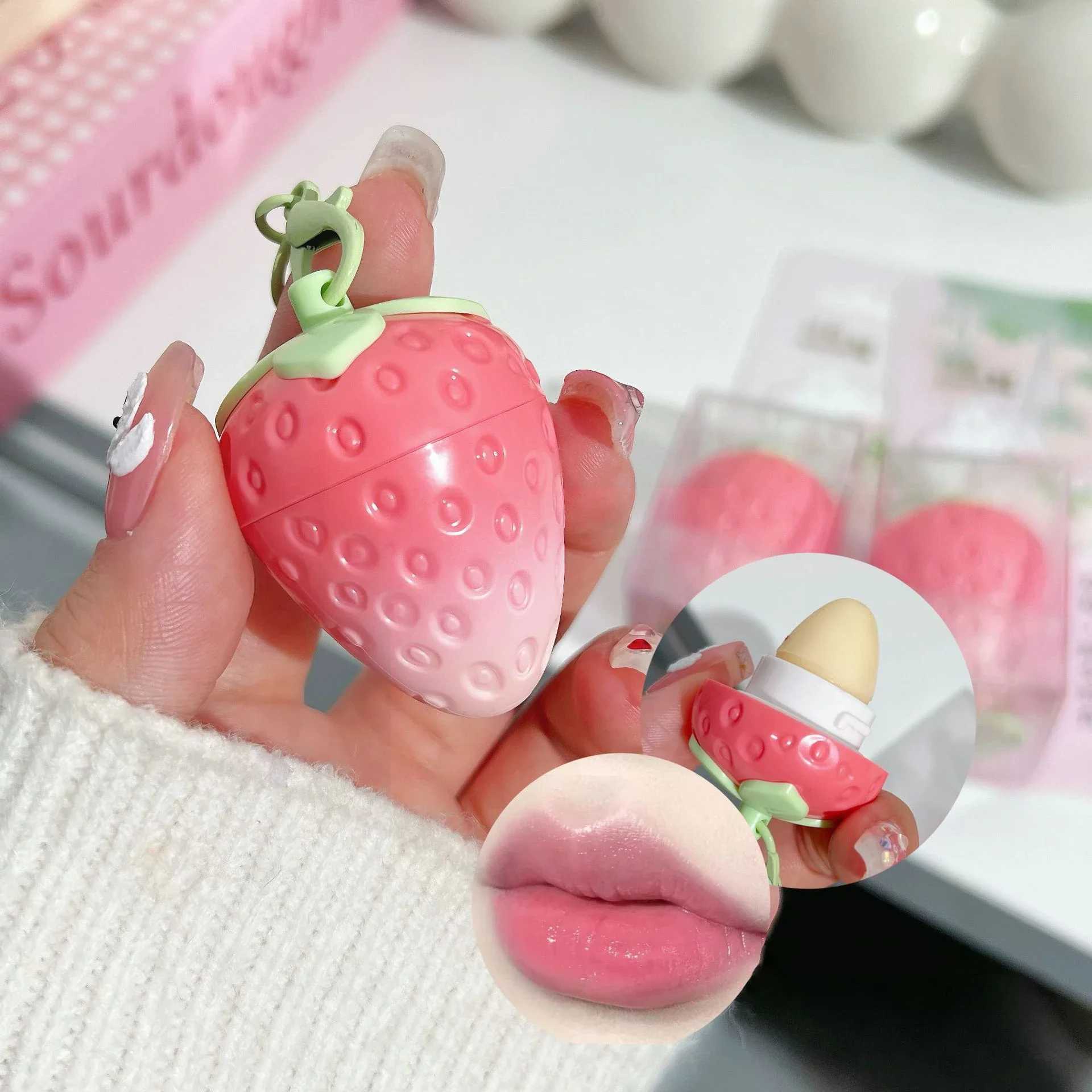 1 piece strawberry key chain warm lipstick durable natural pink lipstick color change lipstick fruit lipstick care makeup W250407