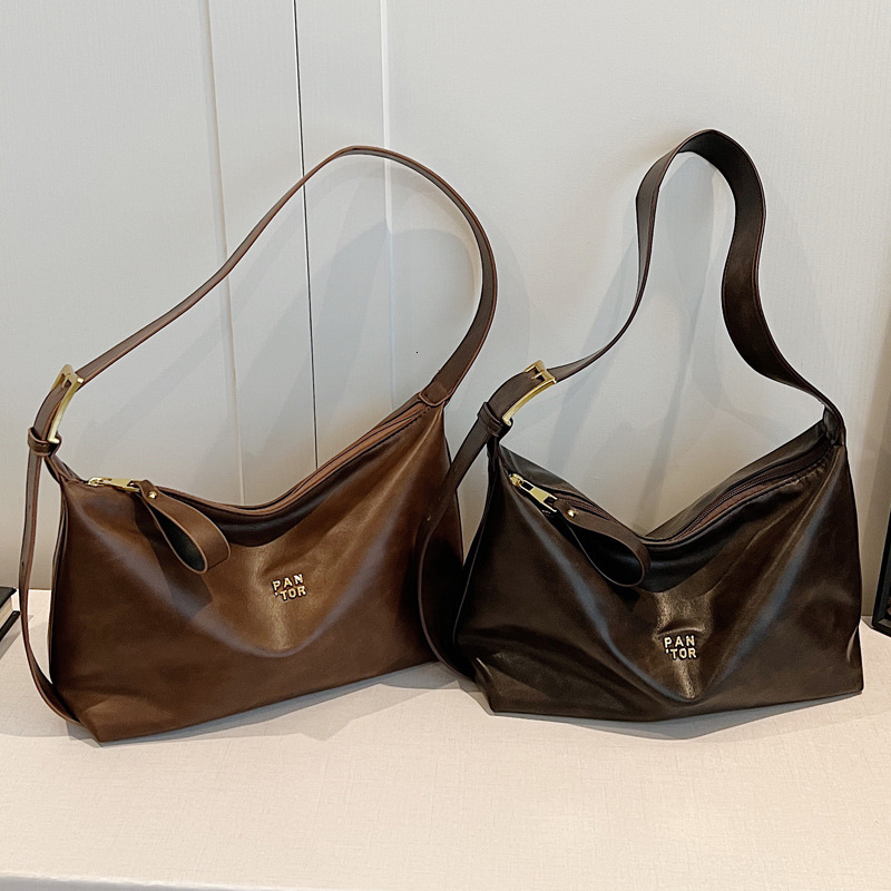 2025S Designer Women S Bag Premium Single Shoulder Women New Large Capacity Tote For College Students Class Commuting Crossbody Bag