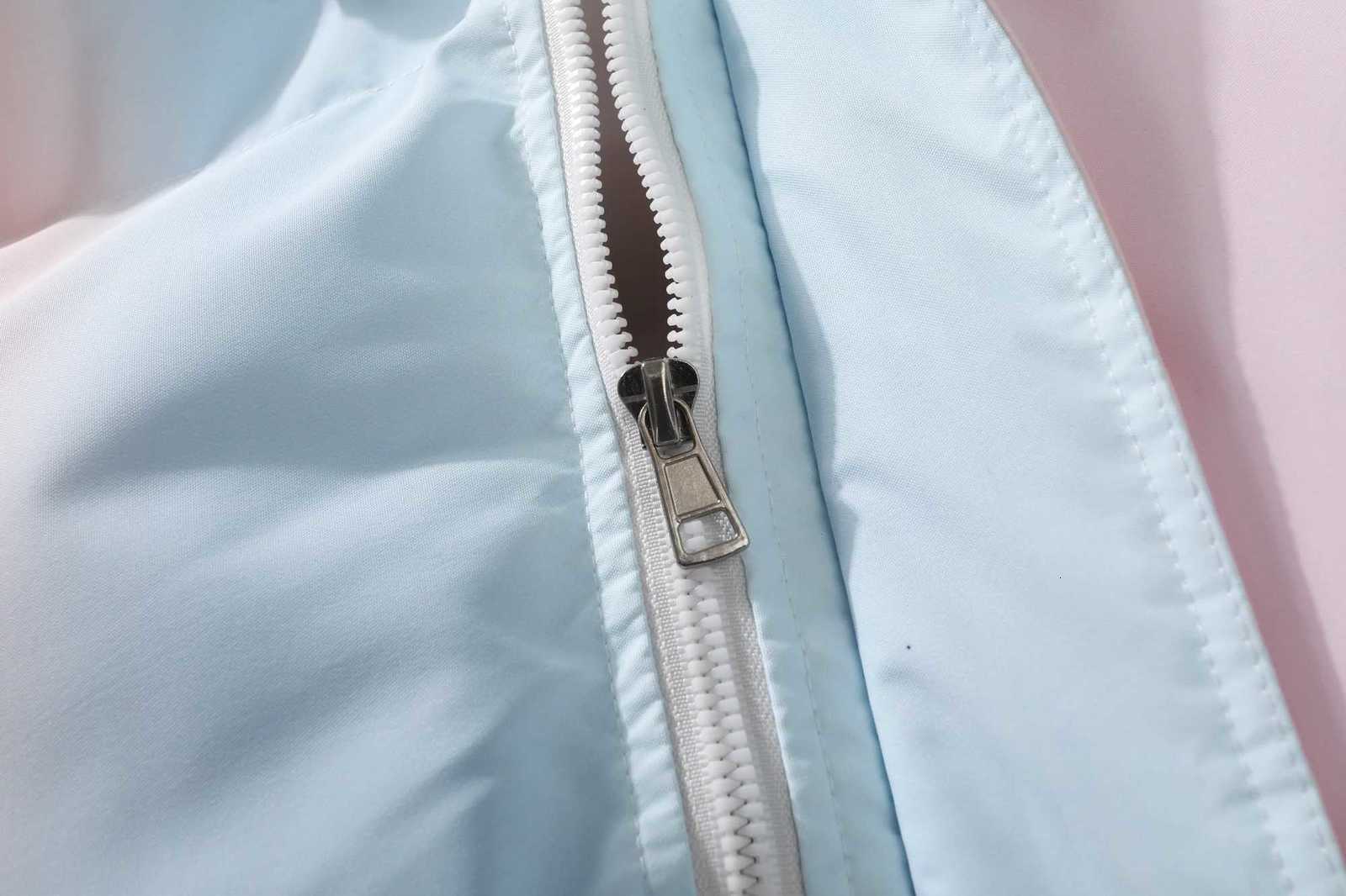 Mens Pink - Blue Ombre Hooded Puffer Jacket Pastel Gradient Winter Coat with Functional Pockets K251106