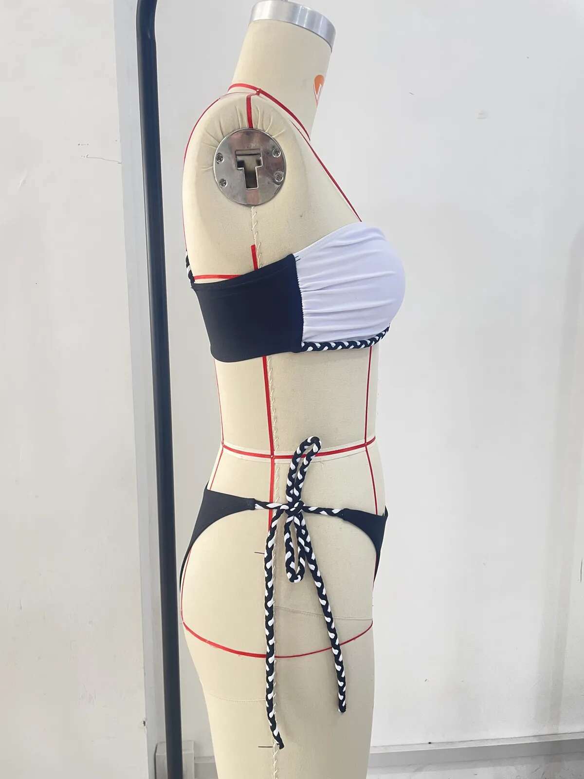 Dongdumaoyi Sexy One Shoulder Bikini Women Black White Patchwork Weaving Rope Push Up Micro Swimsuit Beach Bathing Suit Thong Swimwear