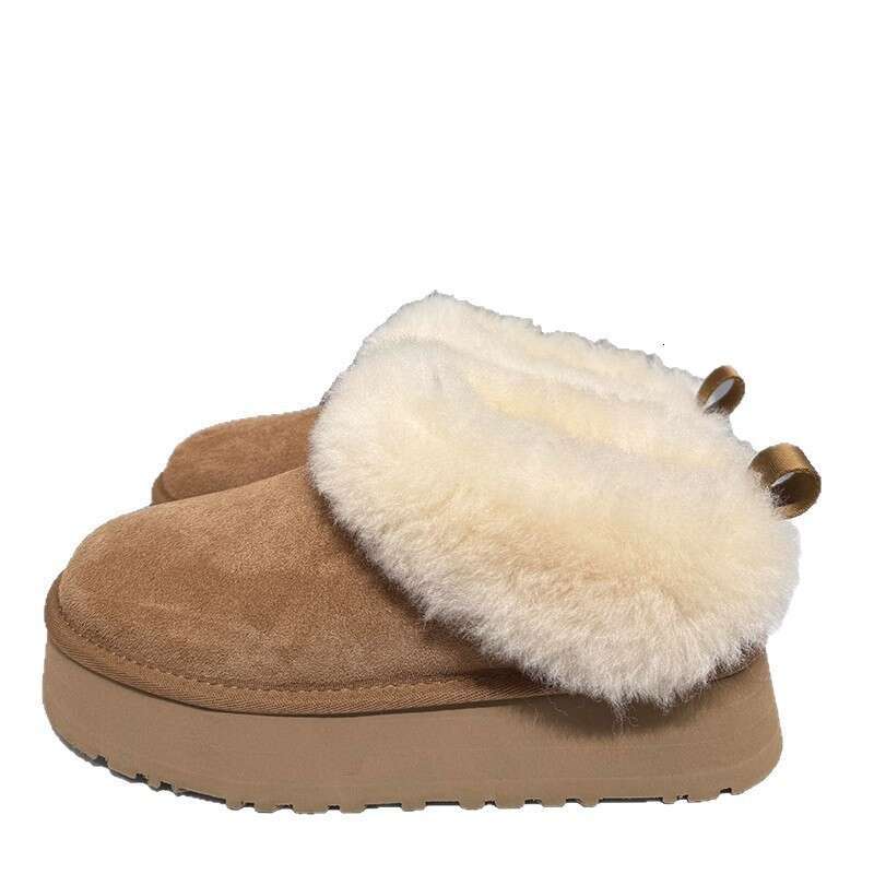 Thick-Soled Snow Boots for Women, Outdoor Wear, 2025 New Winter Fleece-Lined Thickened Warm Cotton Shoes, Casual Slip-On Furry Shoes