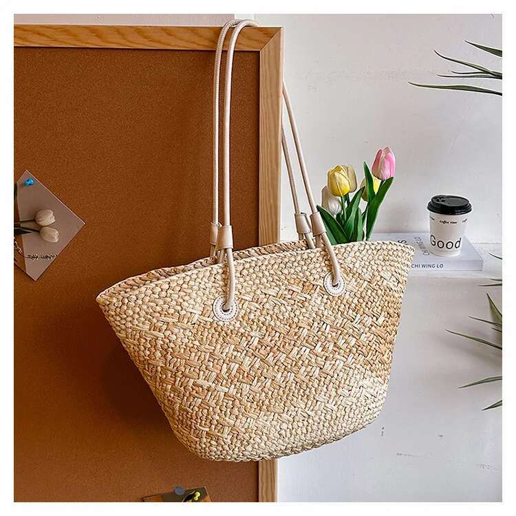 Casual Rattan New Large Capacity Designer Wicker Woven Handbag Summer Beach Bali Straw Bag Women's Travel Big Basket Wallet