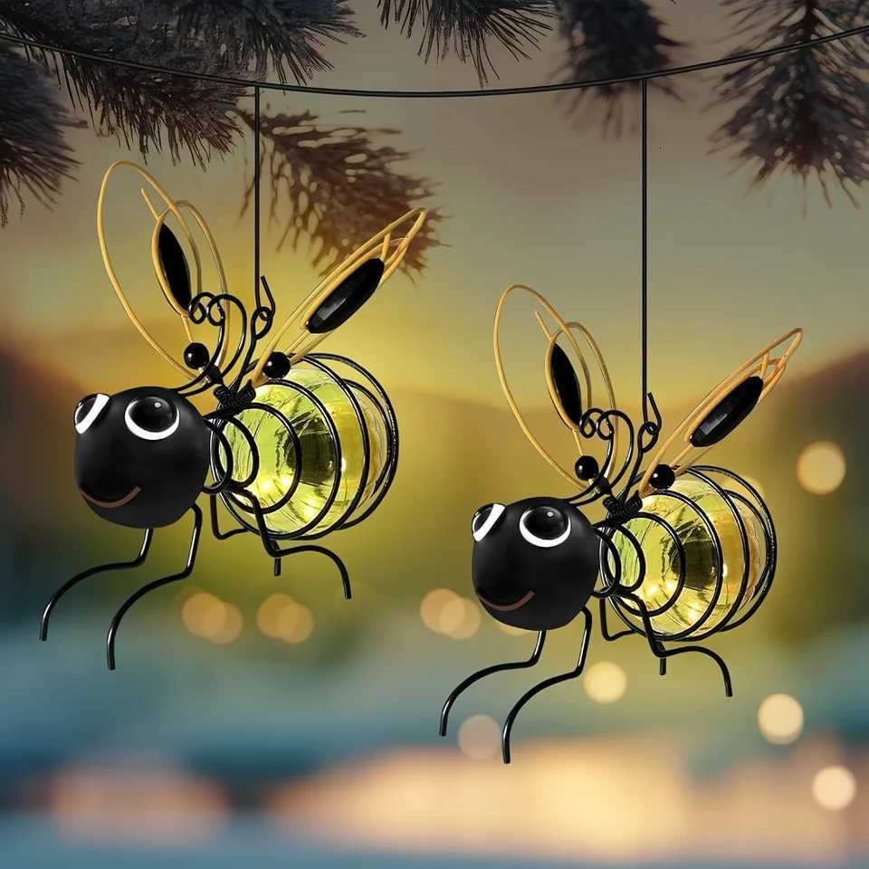 Solar Iron Bee Statue With LED Fairy Lights Outdoor Waterproof Hanging Tree Ornaments For Fence Yard Courtyard Garden Art Decor W251107